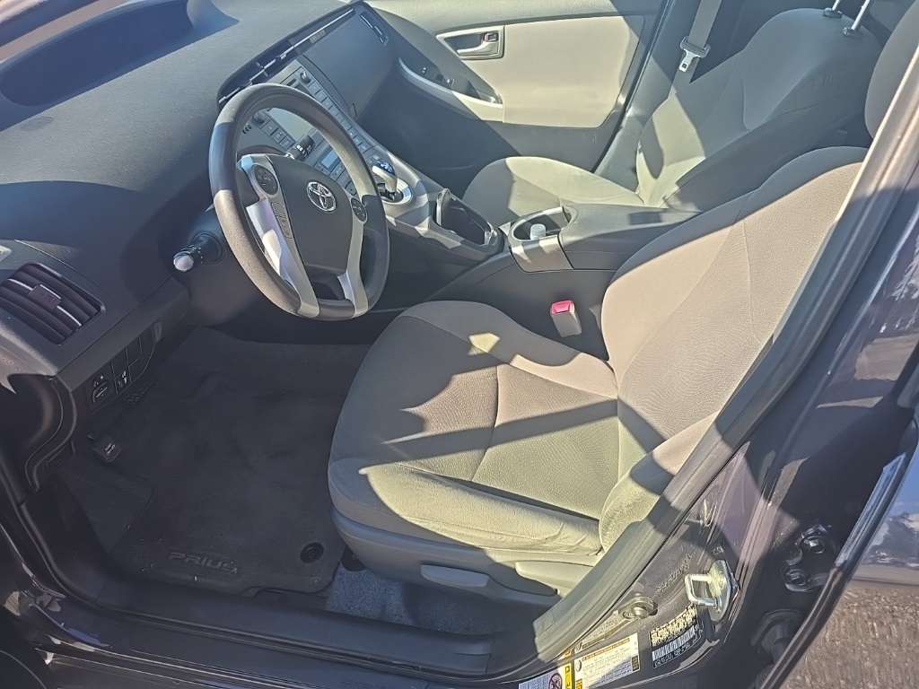 2012 Toyota Prius photo 8