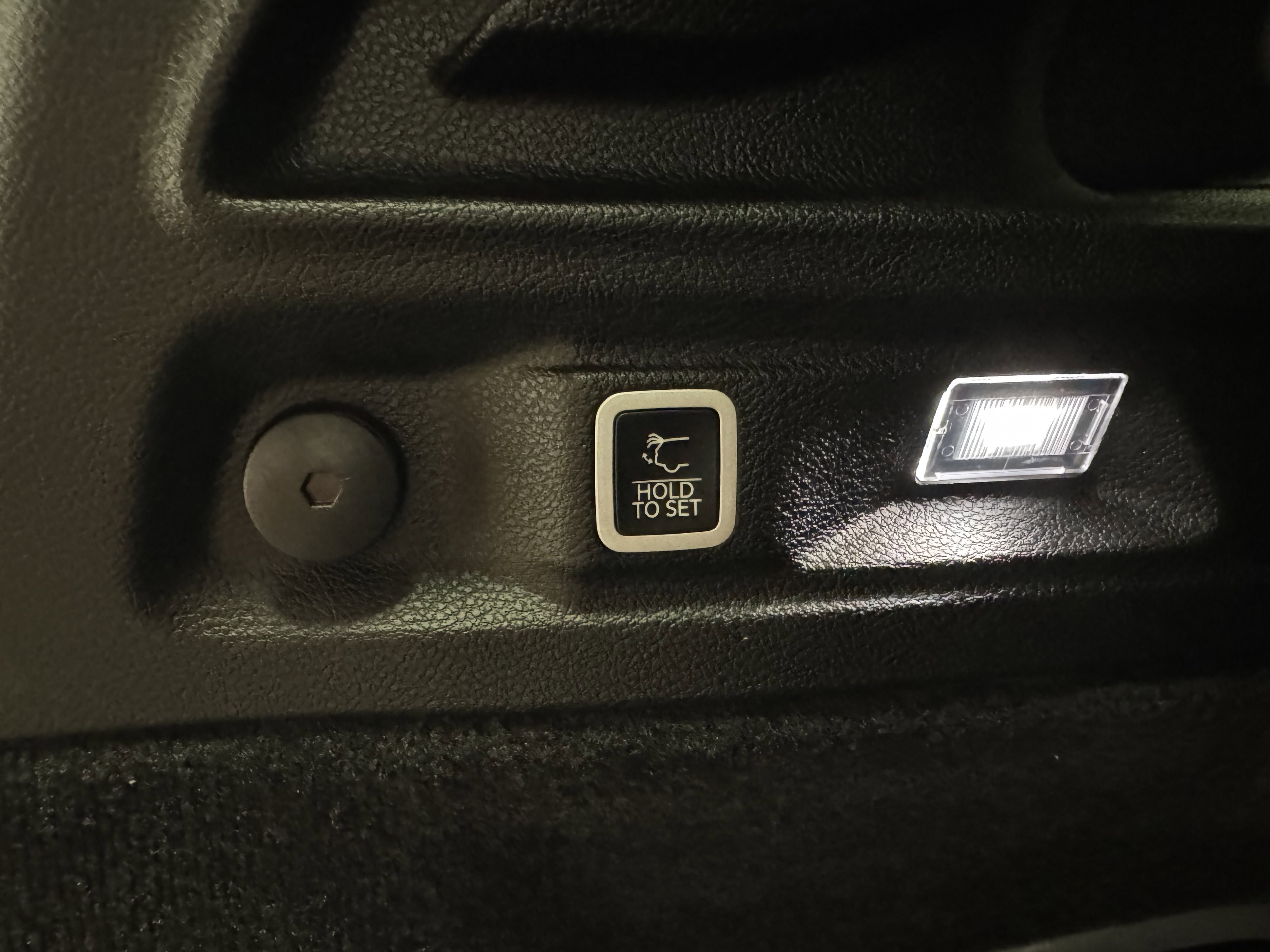2024 Jeep Grand Cherokee Overland photo 5