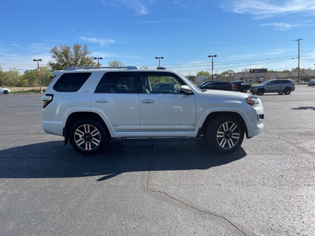 2022 Toyota 4Runner Limited photo 4