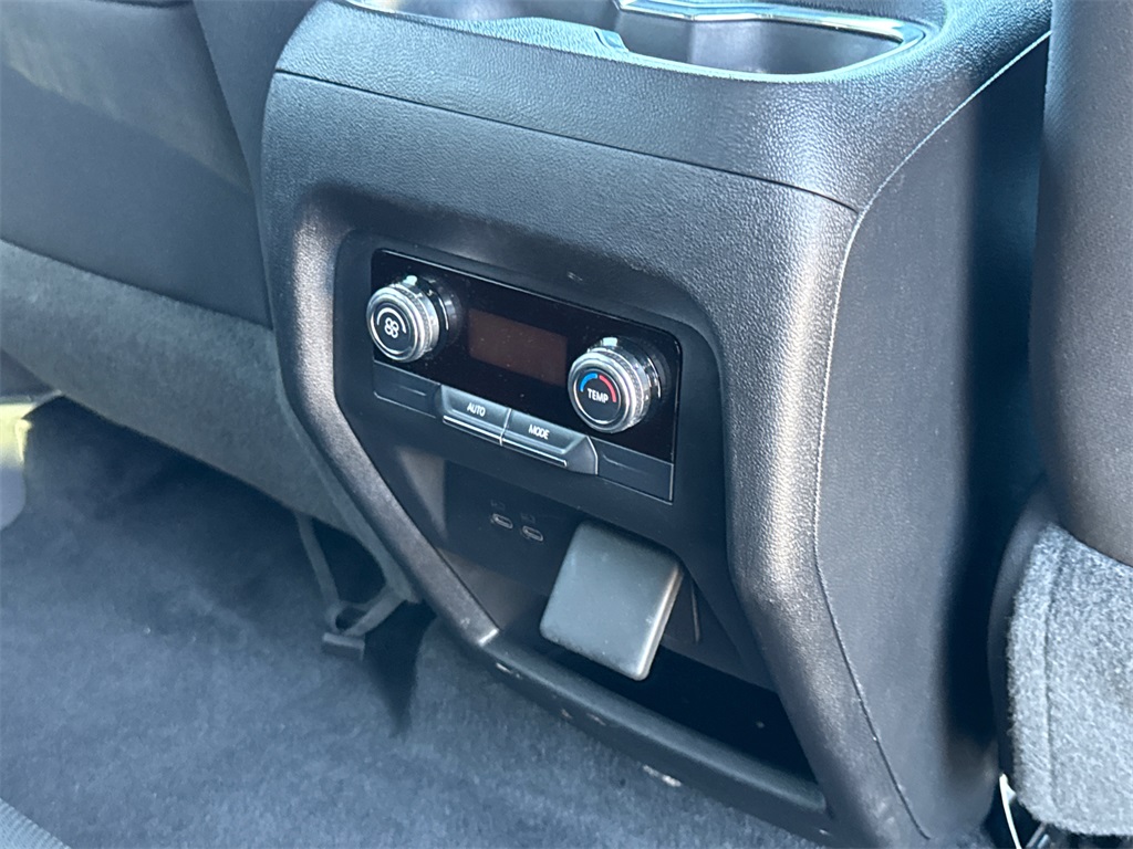 2025 Gmc Acadia Elevation photo 16
