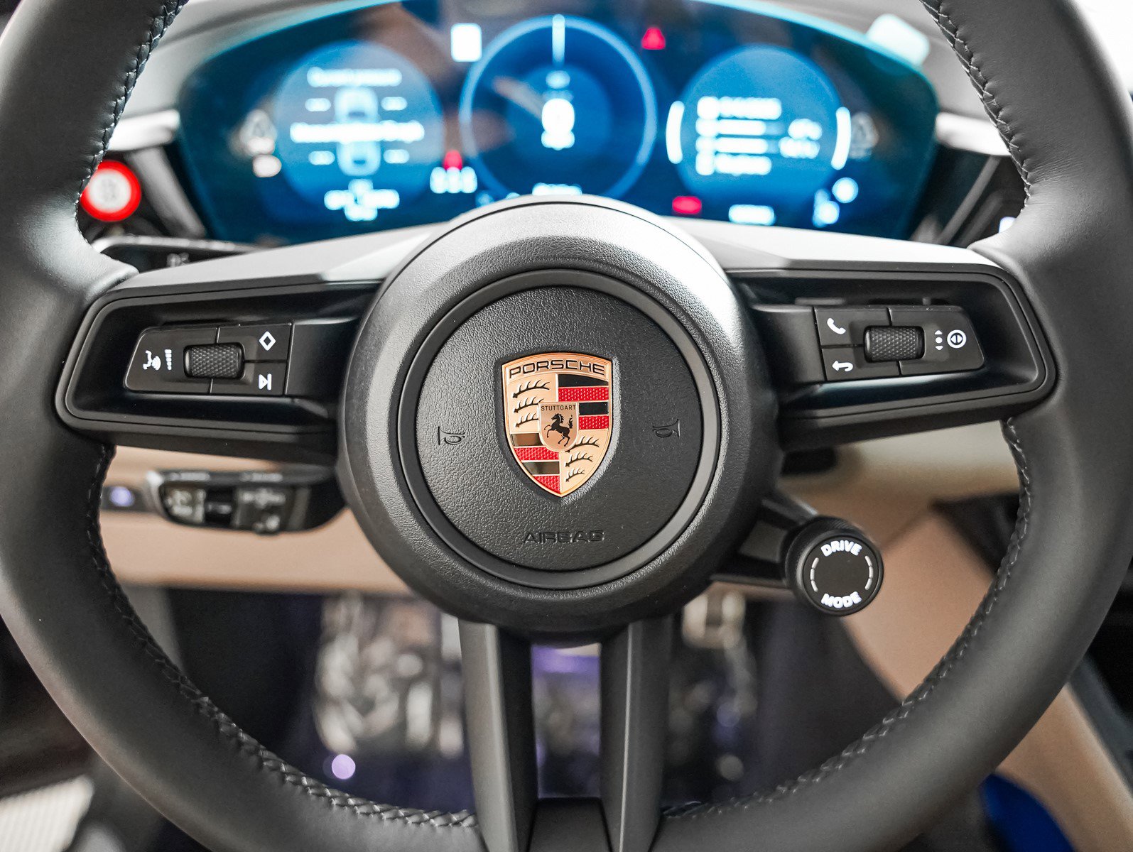 2025 Porsche Macan Electric photo 14