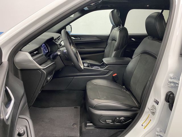 2025 Jeep Grand Cherokee Altitude X photo 3