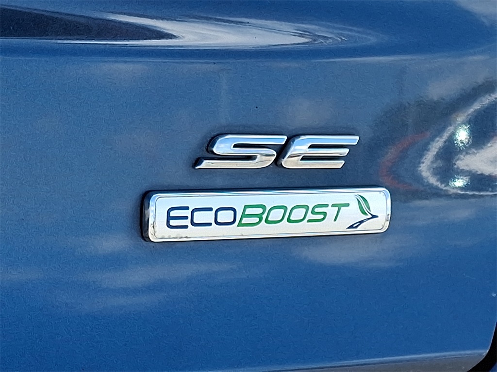 2019 Ford Fusion SE photo 24