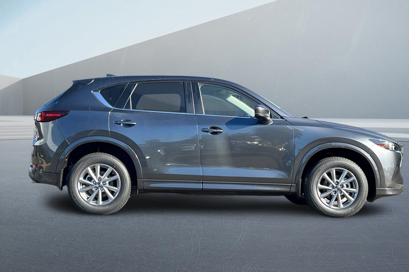 2025 Mazda CX-5 2.5 Select photo 2