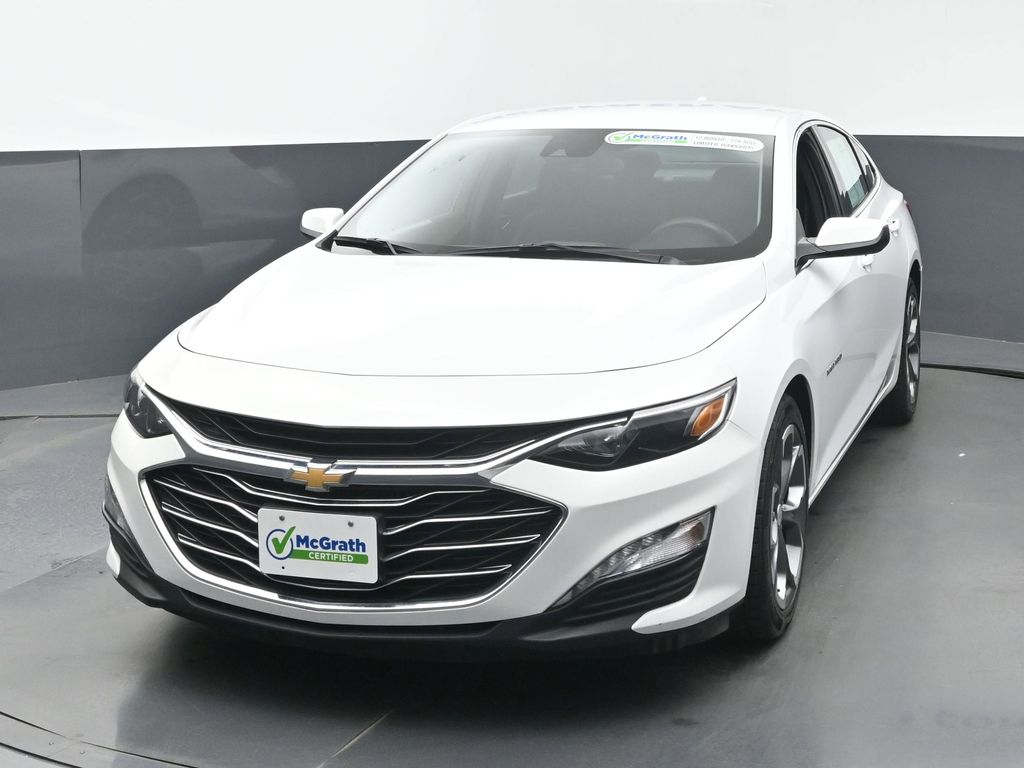 2024 Chevrolet Malibu 1LT photo 3