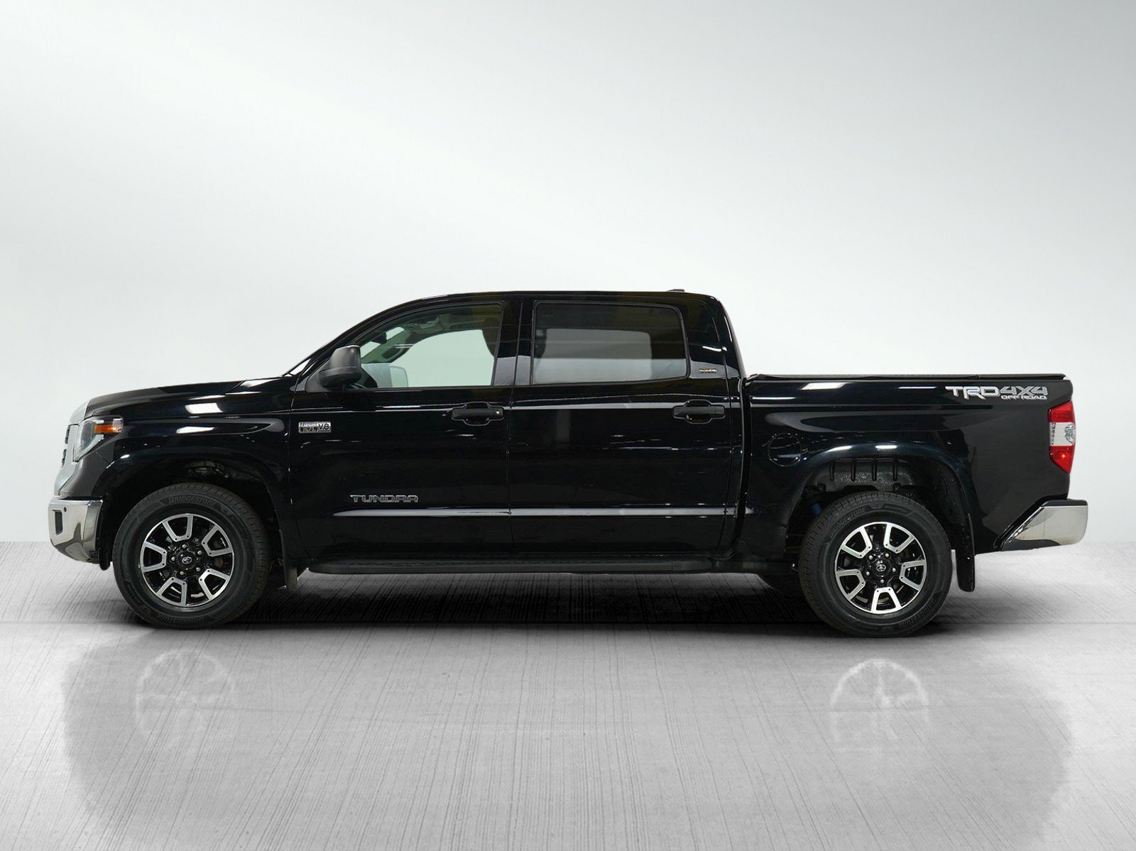 Used 2020 Toyota Tundra SR5 with VIN 5TFDY5F15LX944718 for sale in Bloomington, Minnesota