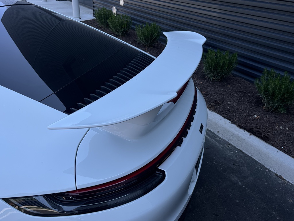 2024 Porsche 911 T photo 8