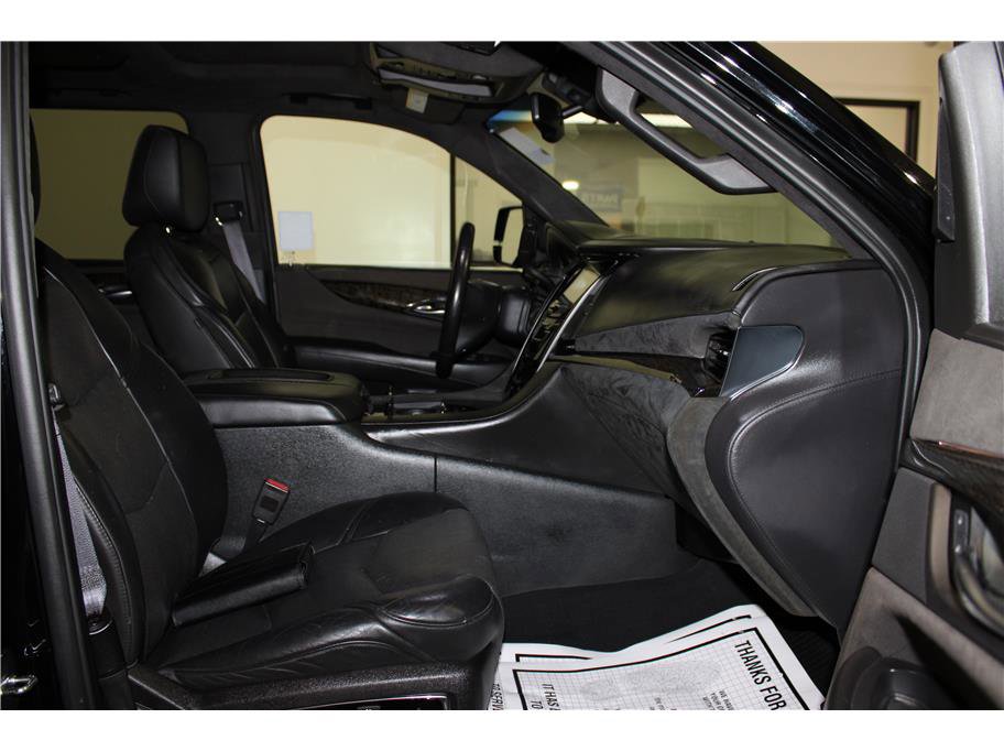 2016 Cadillac Escalade ESV Platinum photo 25