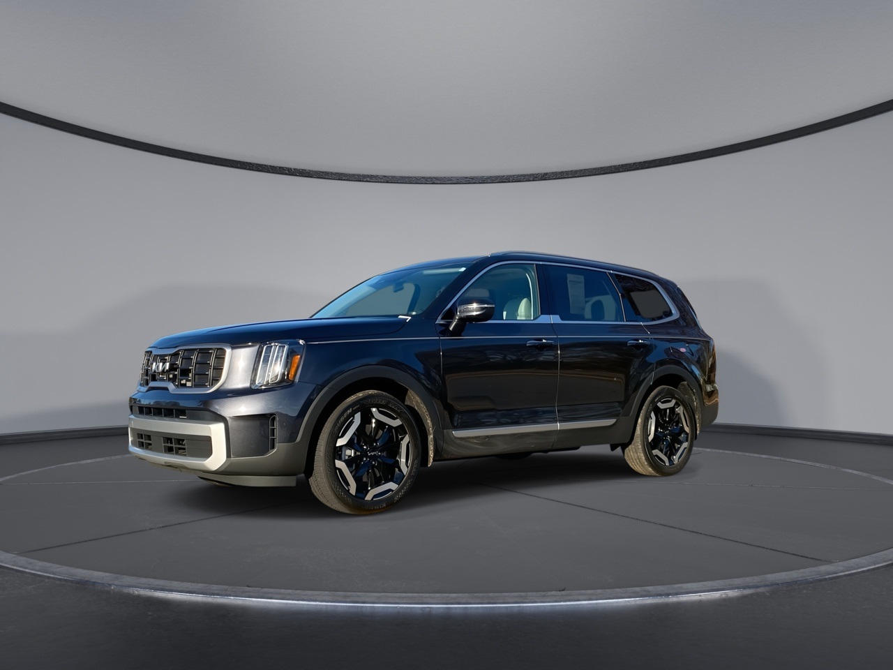 2025 Kia Telluride S photo 2