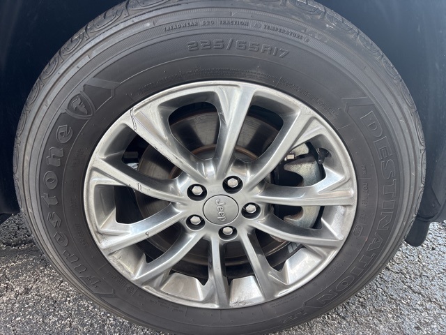 2021 Jeep Cherokee Latitude Lux photo 27