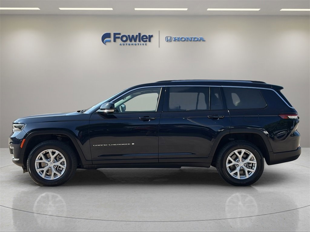 2023 Jeep Grand Cherokee Limited photo 3