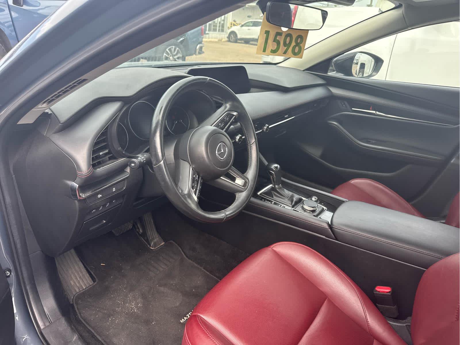 2024 Mazda Mazda3 2.5 s Carbon photo 5