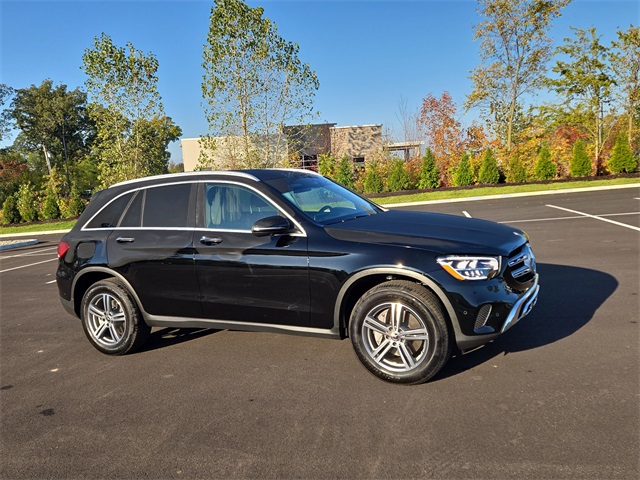 2022 Mercedes Benz GLC 300 4MATIC photo 2