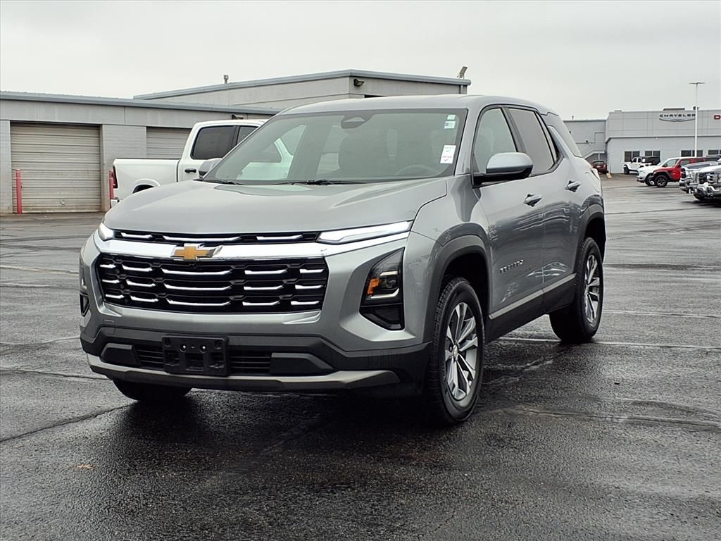 2025 Chevrolet Equinox LT's photo