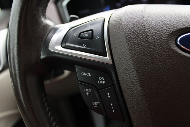 2017 Ford Fusion Platinum photo 19