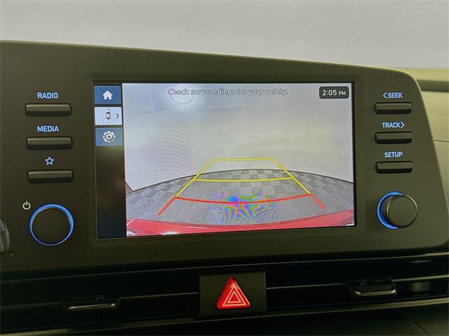 2025 Hyundai Elantra SEL Sport photo 19