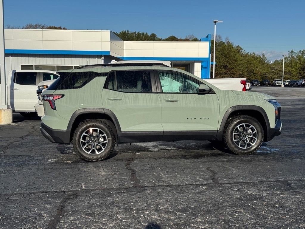 2026 Chevrolet Equinox ACTIV photo 2