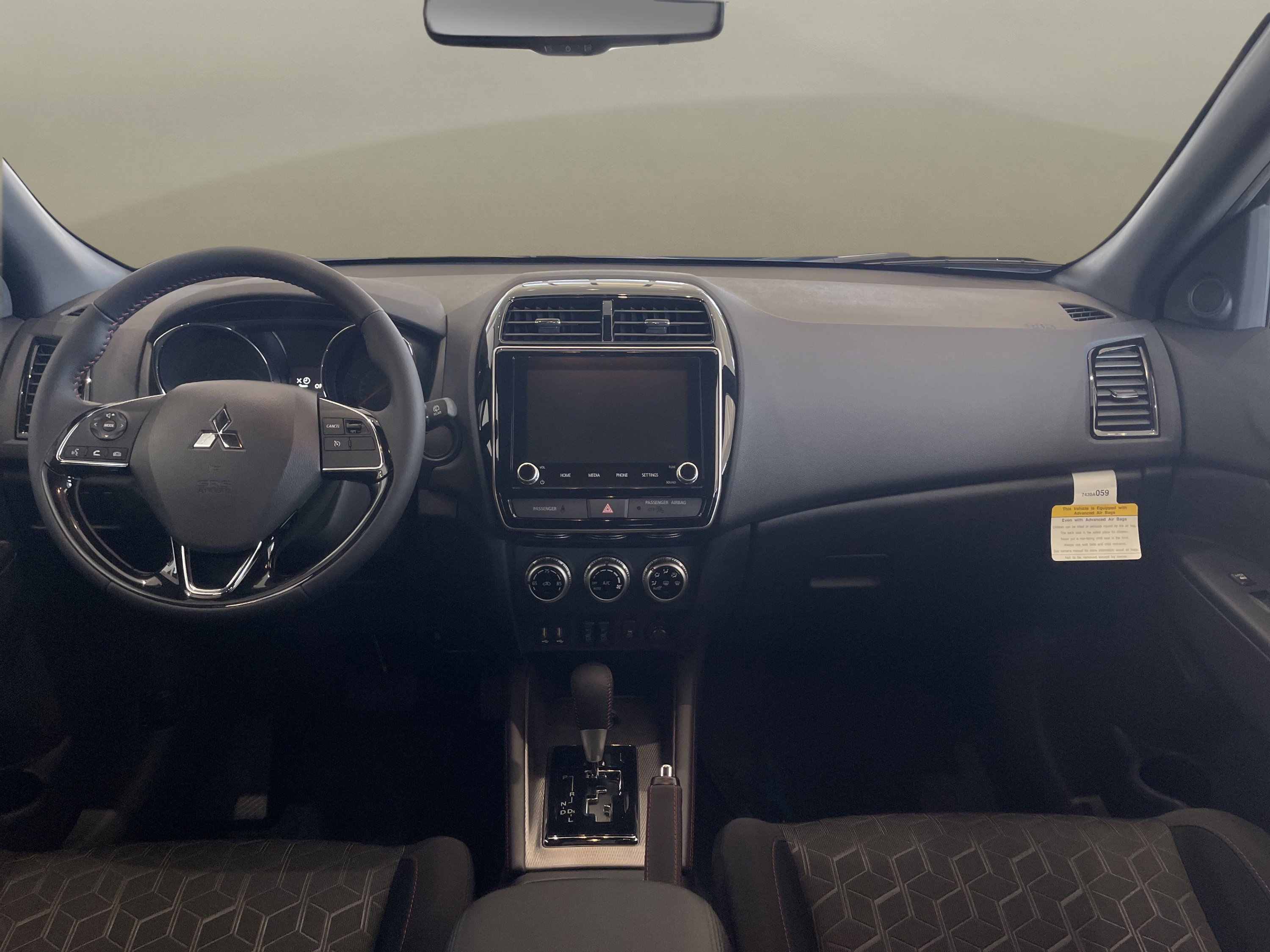 2025 Mitsubishi Outlander Sport ES SE LE photo 2