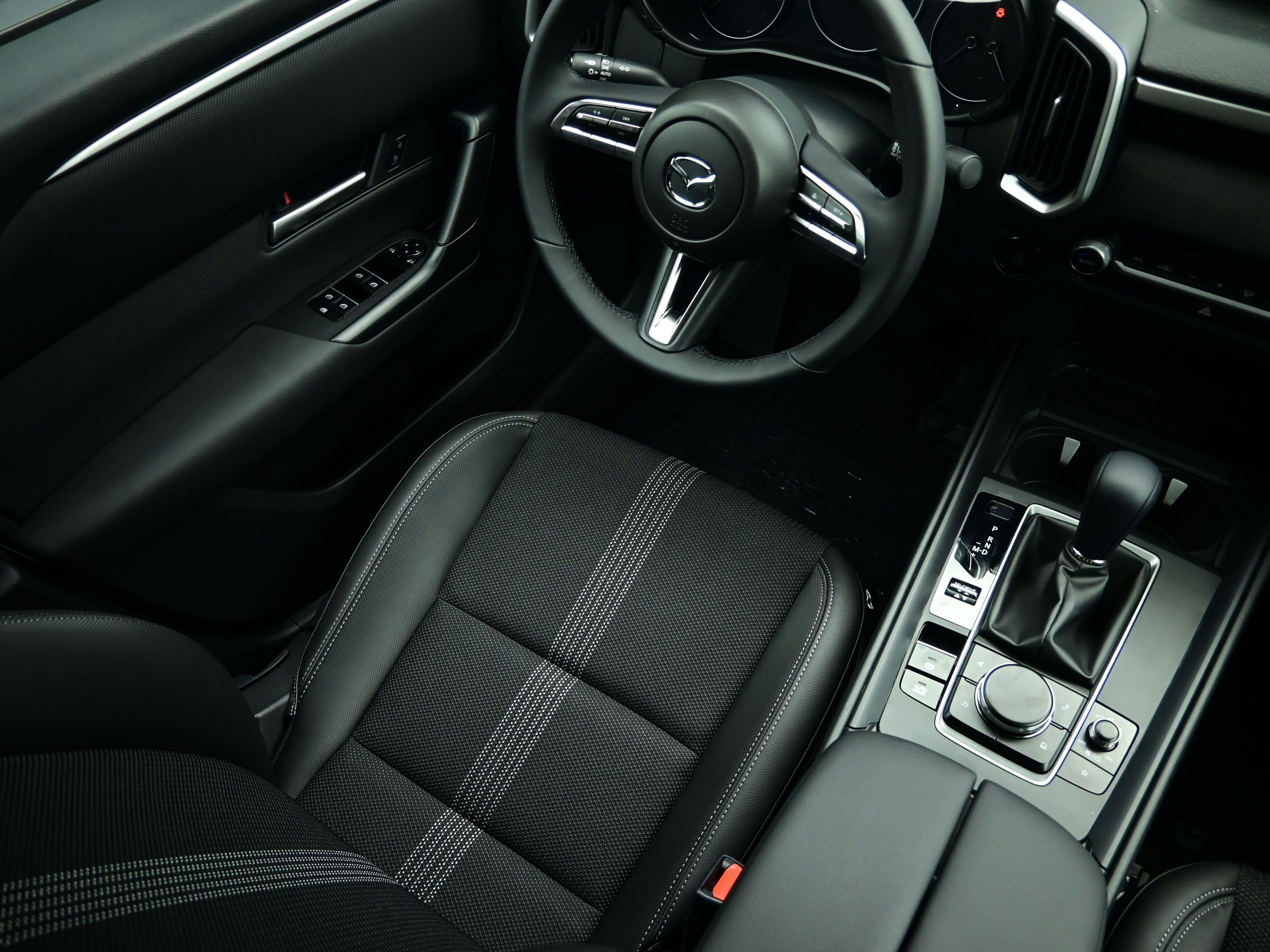 2025 Mazda CX-50 2.5 Select photo 2