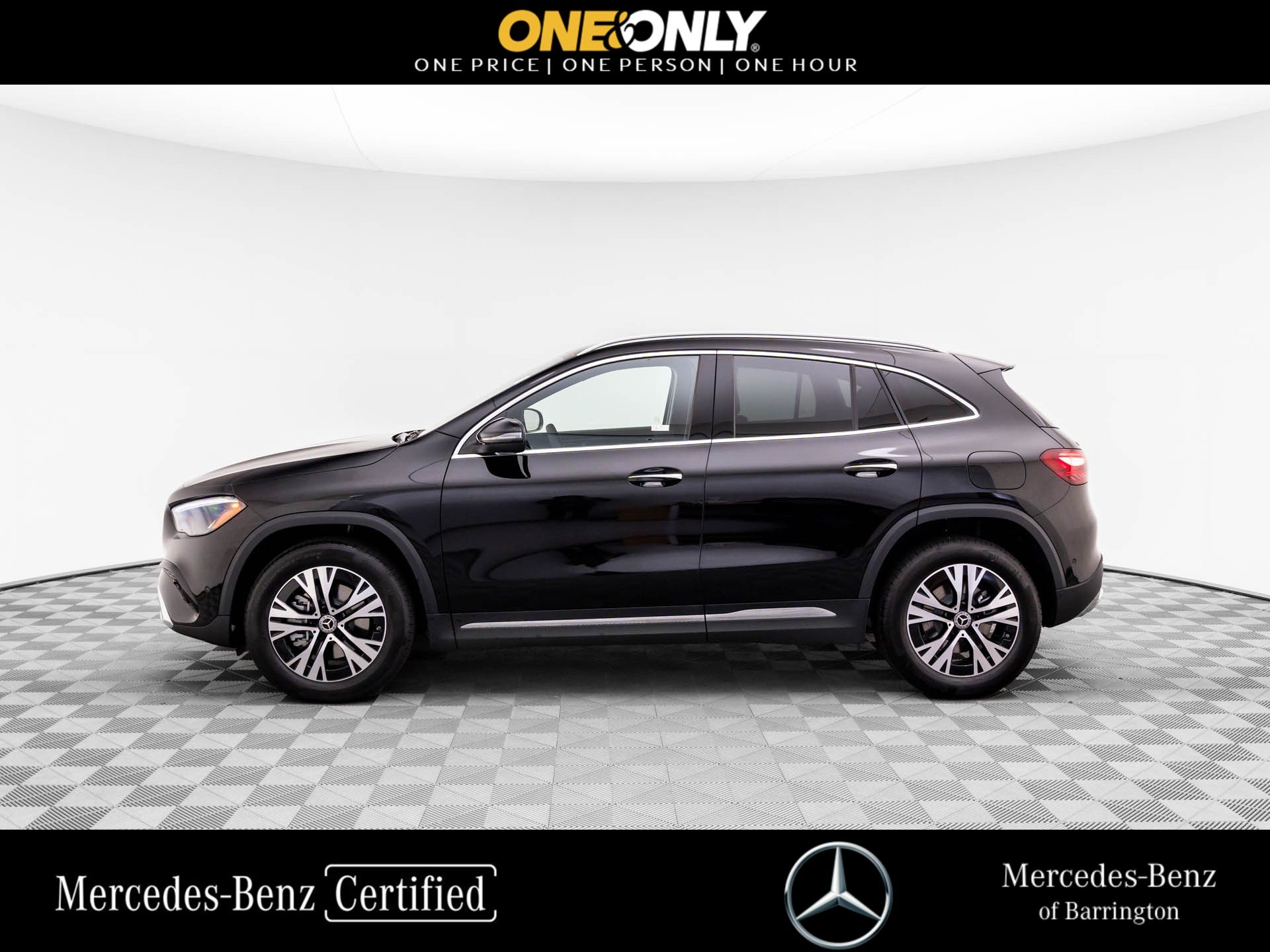 2025 Mercedes Benz GLA 250 4MATIC photo 2