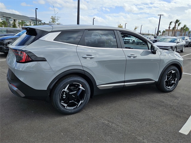 2026 Kia Sportage EX photo 8