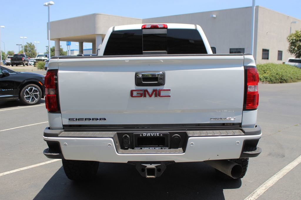 2017 Gmc Sierra 2500 HD Denali photo 7