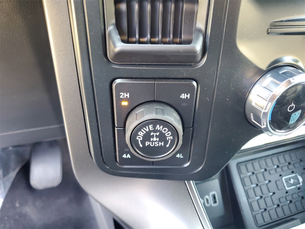 2025 Ford F-150 Lariat photo 21