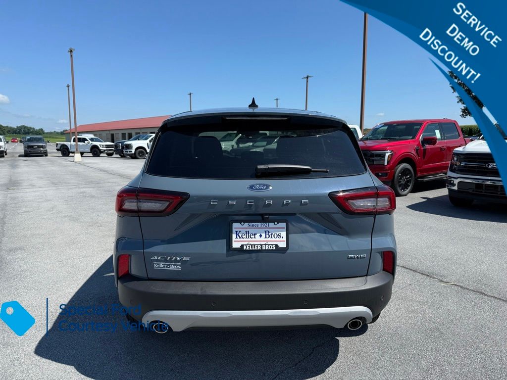 2025 Ford Escape Active photo 5