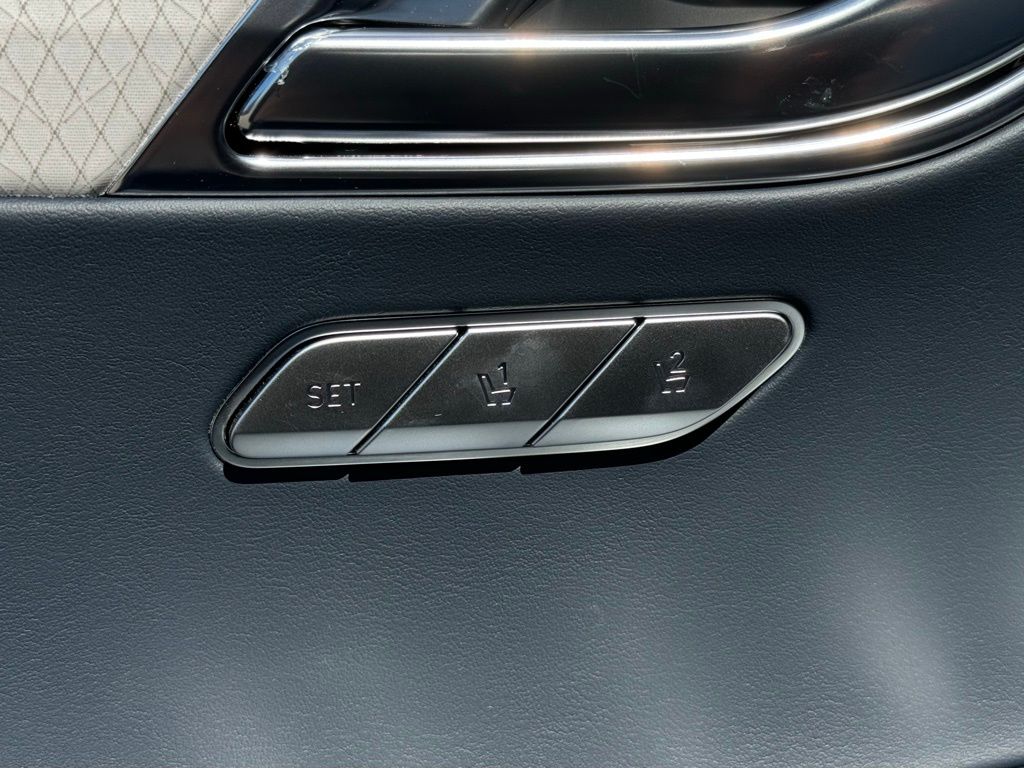 2025 Genesis GV80 3.5T Prestige photo 24