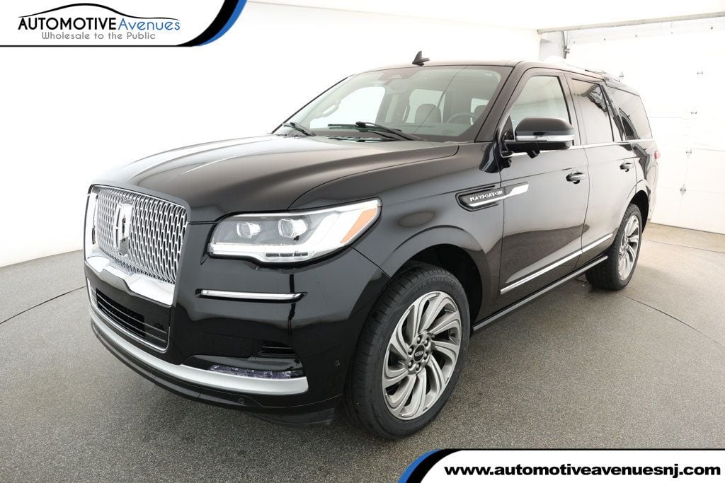 2022 Lincoln Navigator Reserve's photo