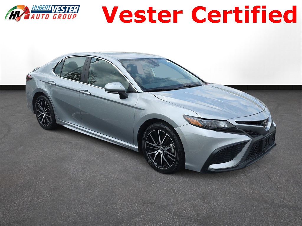 2023 Toyota Camry SE photo 4