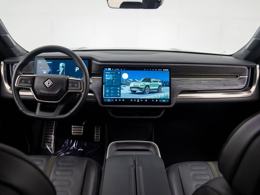 2022 Rivian R1S Launch Edition photo 9