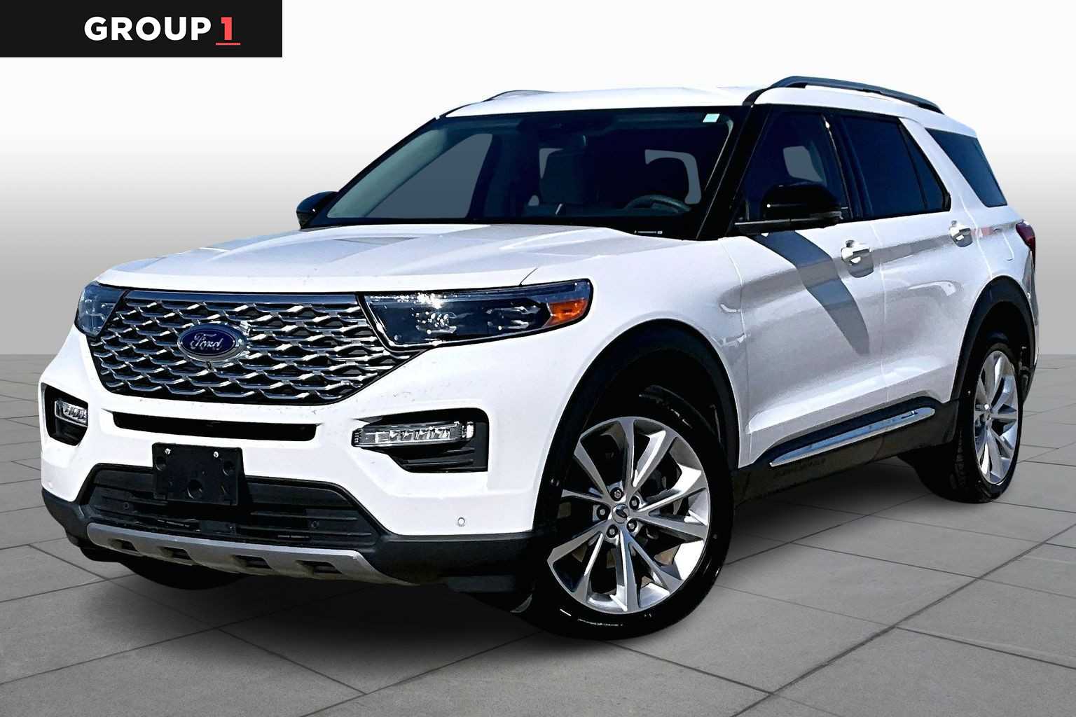 2021 Ford Explorer Platinum's photo