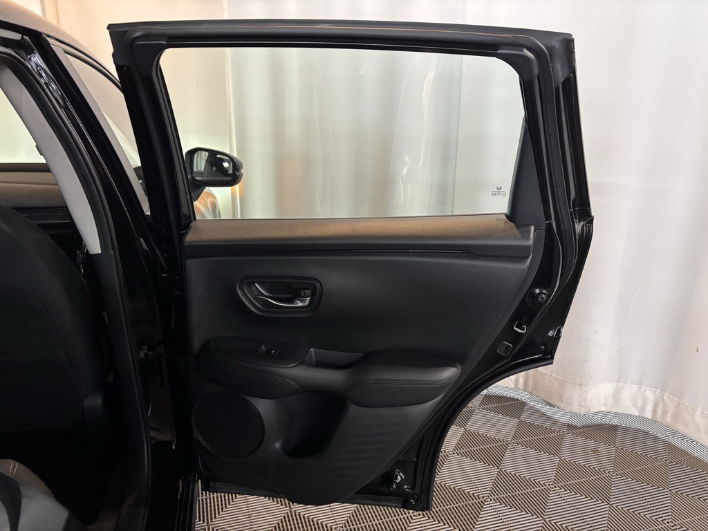 2023 Honda HR-V LX photo 21