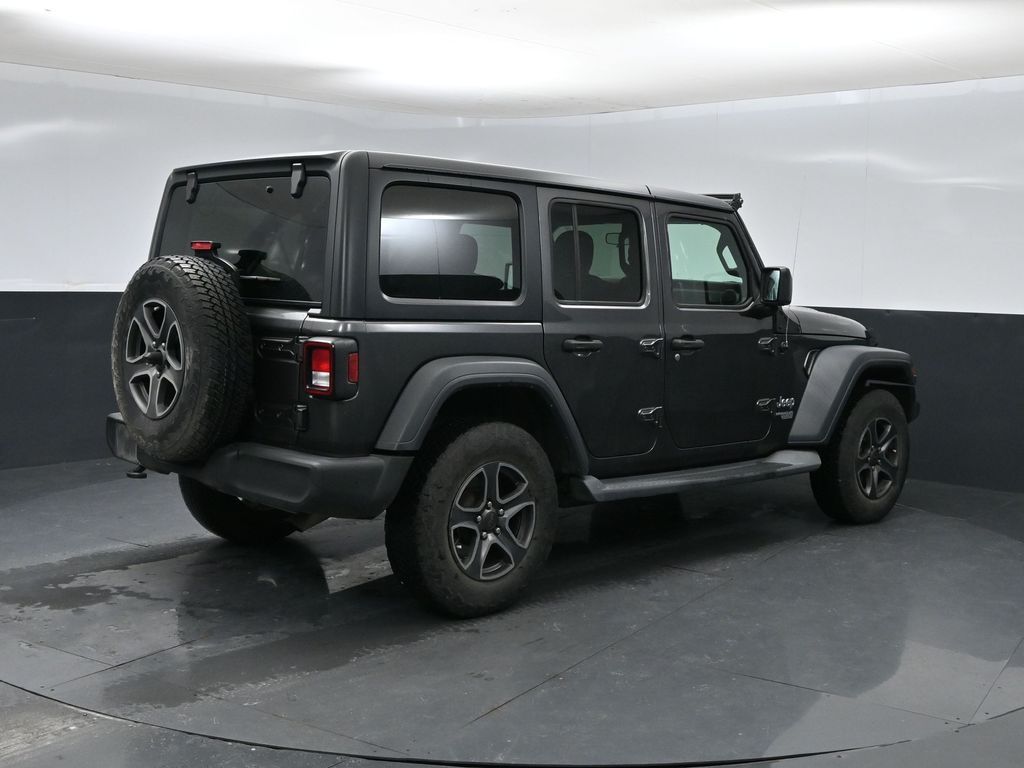 2018 Jeep Wrangler Unlimited Sport S photo 2