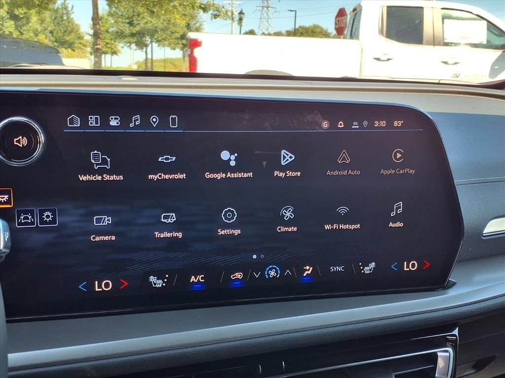 2026 Chevrolet Traverse photo 4