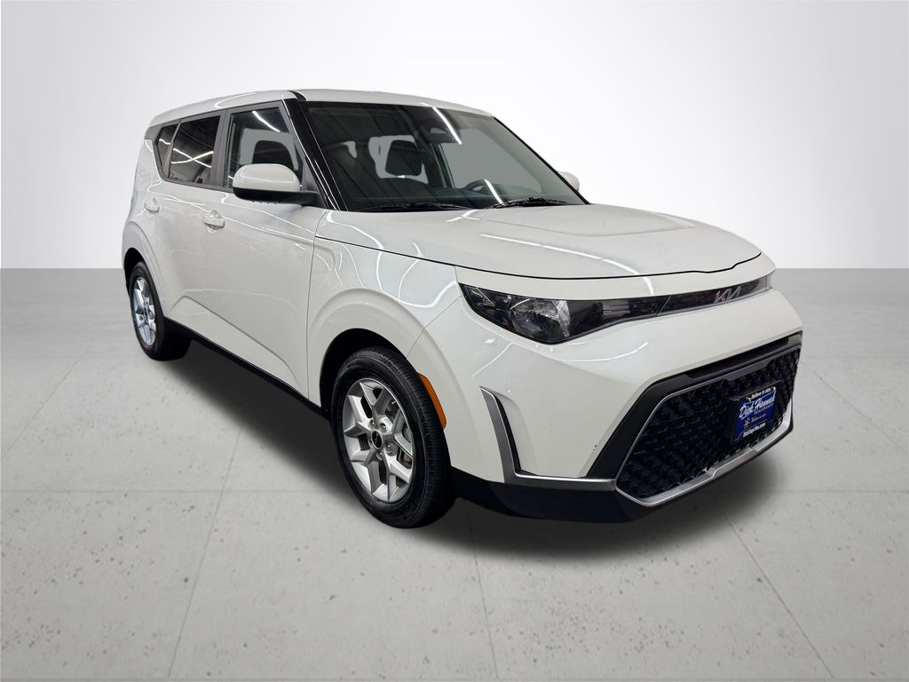 2023 Kia Soul LX photo 7
