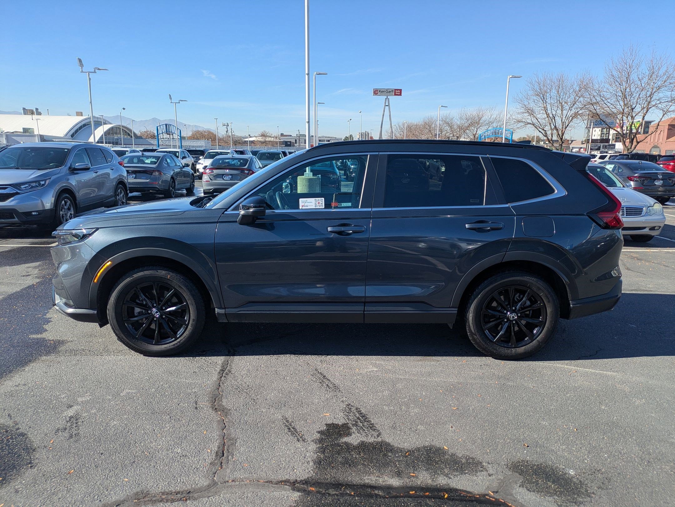 2024 Honda CR-V Hybrid Sport photo 3