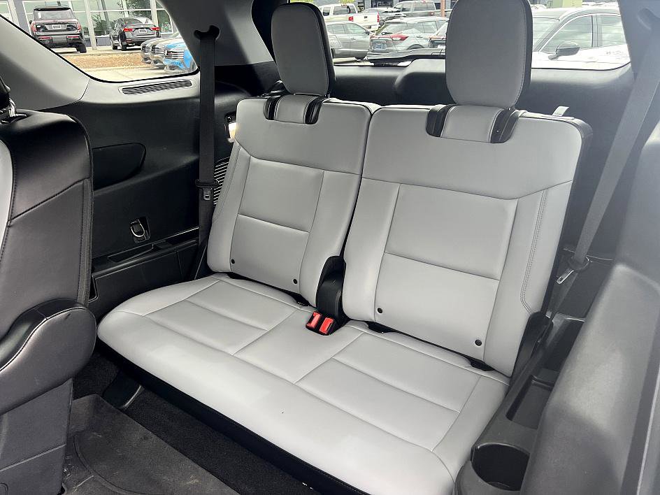 2021 Ford Explorer XLT photo 13