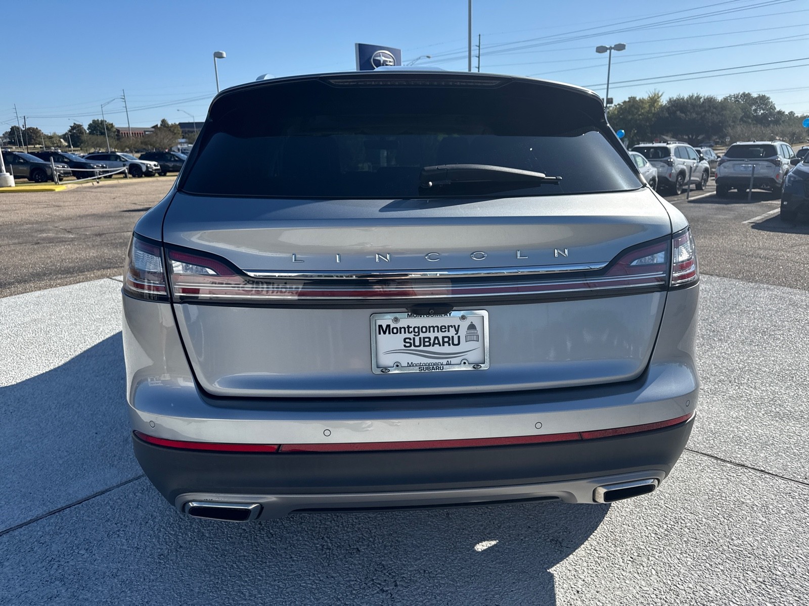 2023 Lincoln Nautilus Reserve photo 2