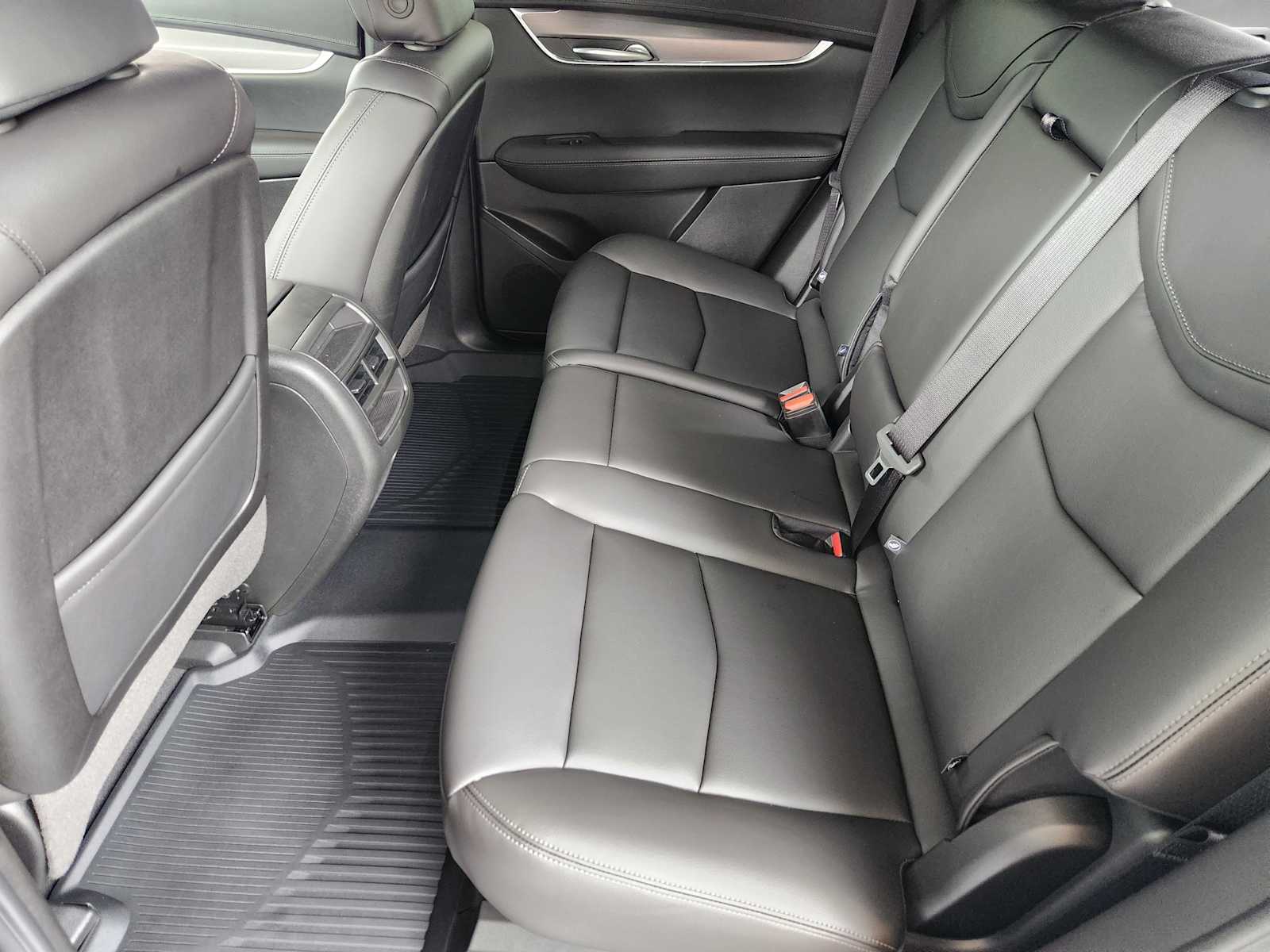 2025 Cadillac XT5 Luxury photo 18