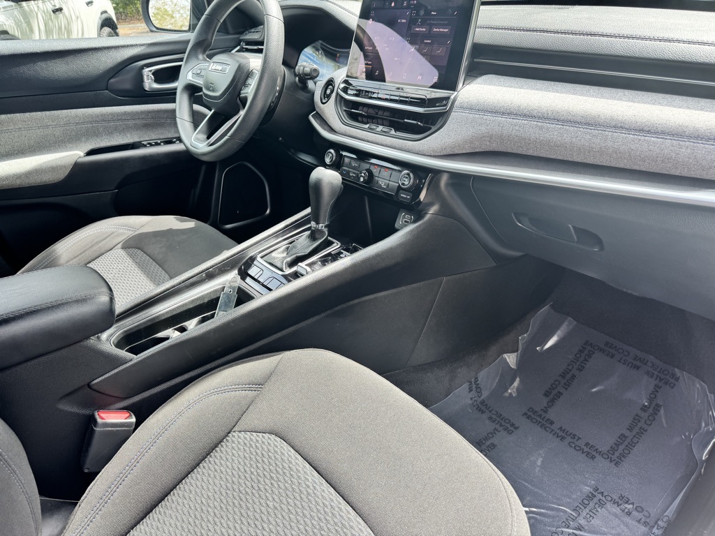 2023 Jeep Compass Sport photo 7