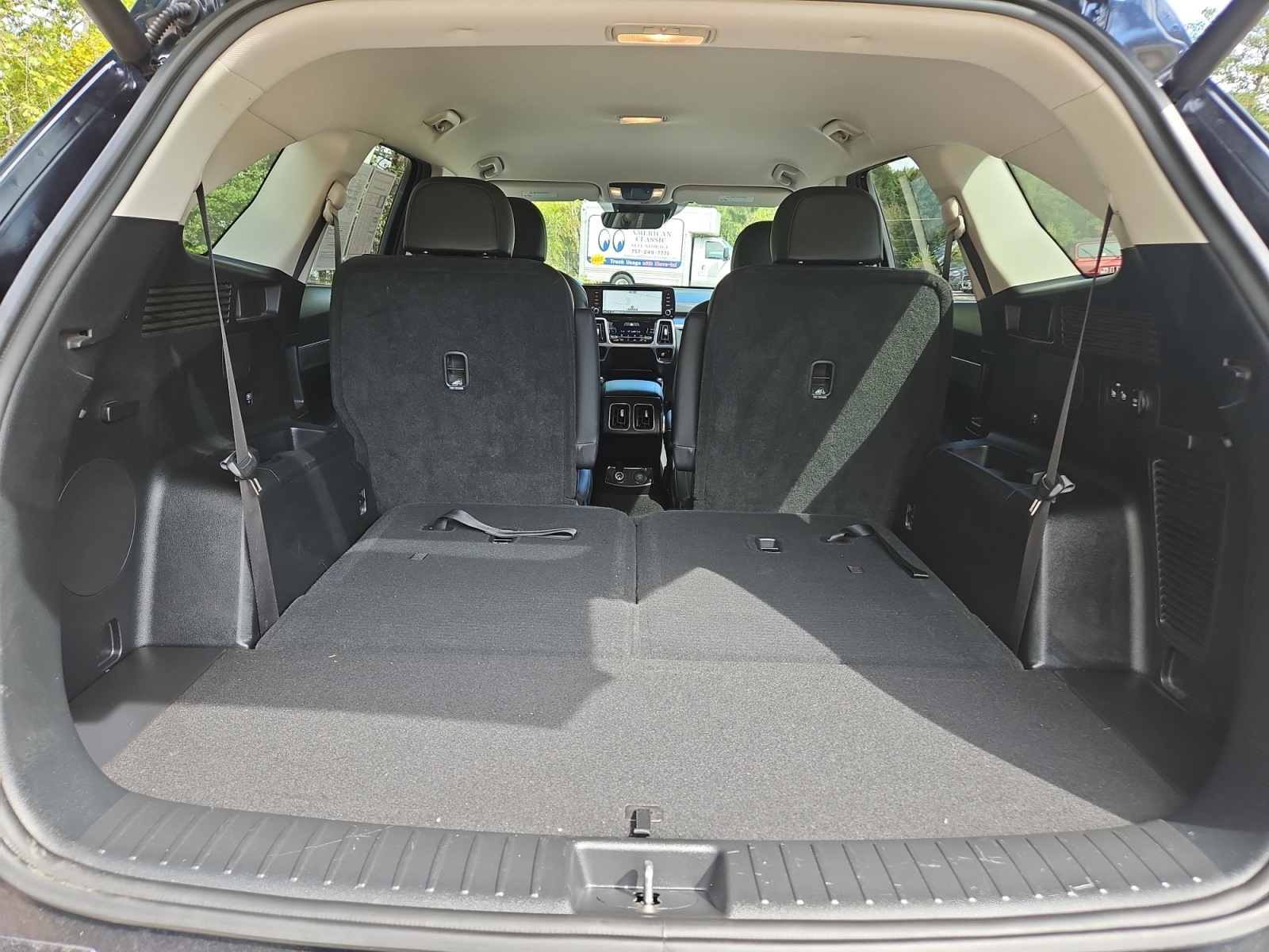2023 Kia Sorento Hybrid EX photo 18