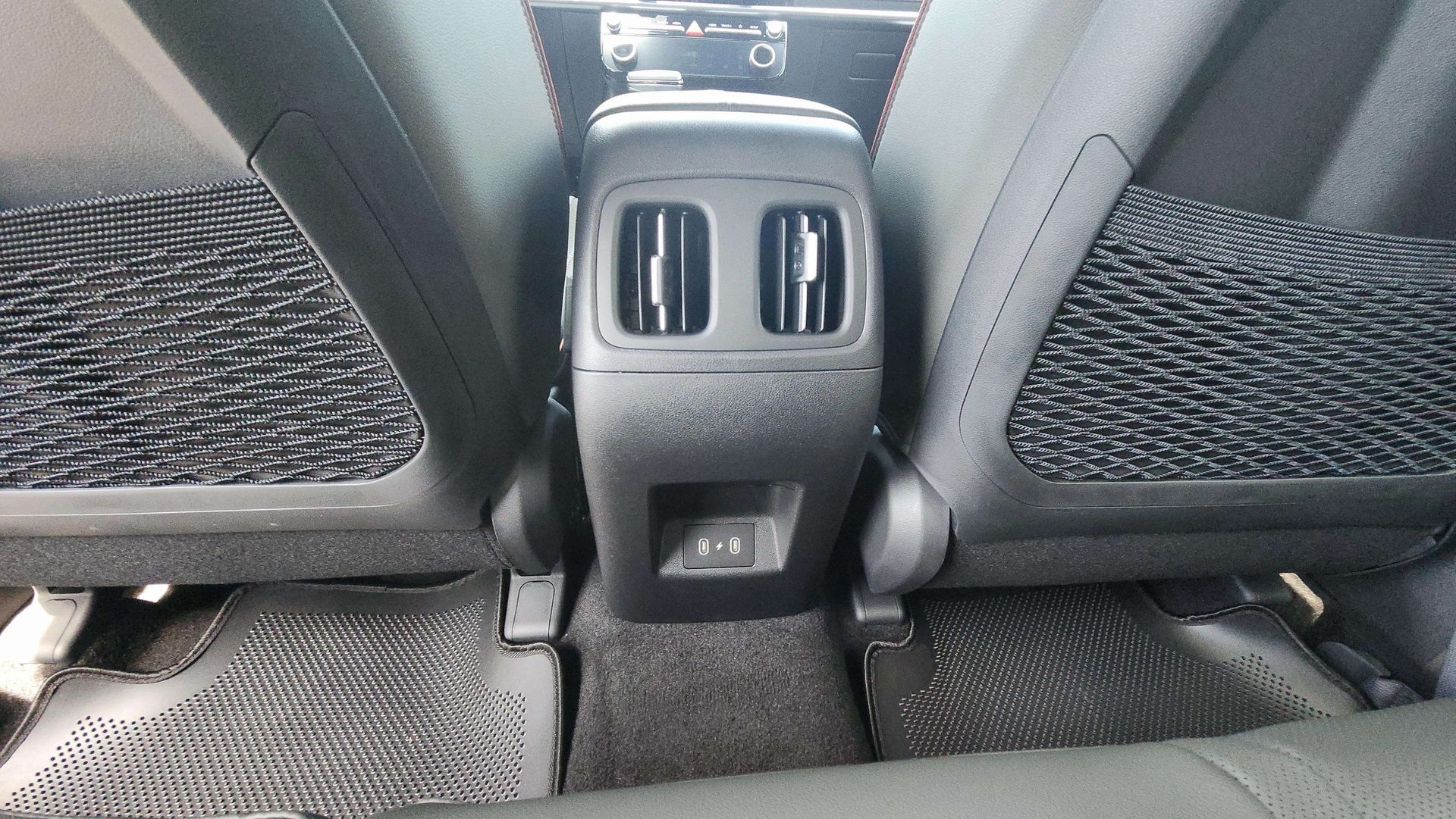 2025 Hyundai Santa Cruz Limited photo 25