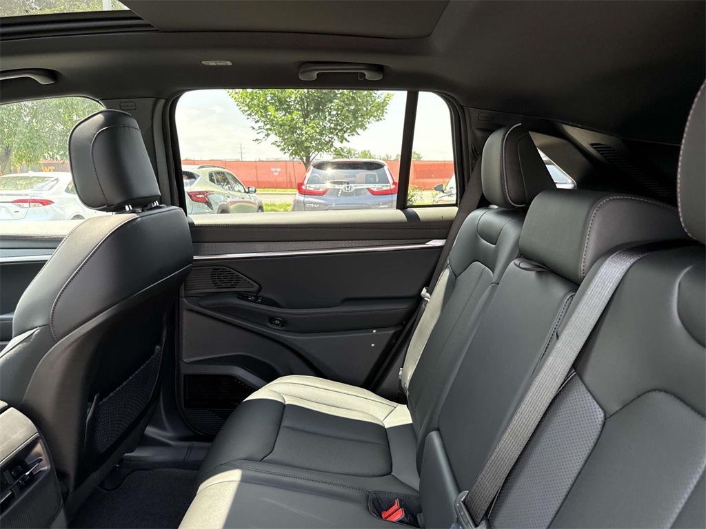 2025 Jeep Wagoneer S Limited photo 6