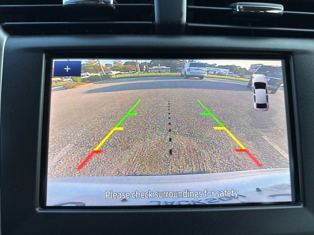 2020 Ford Fusion SE photo 7