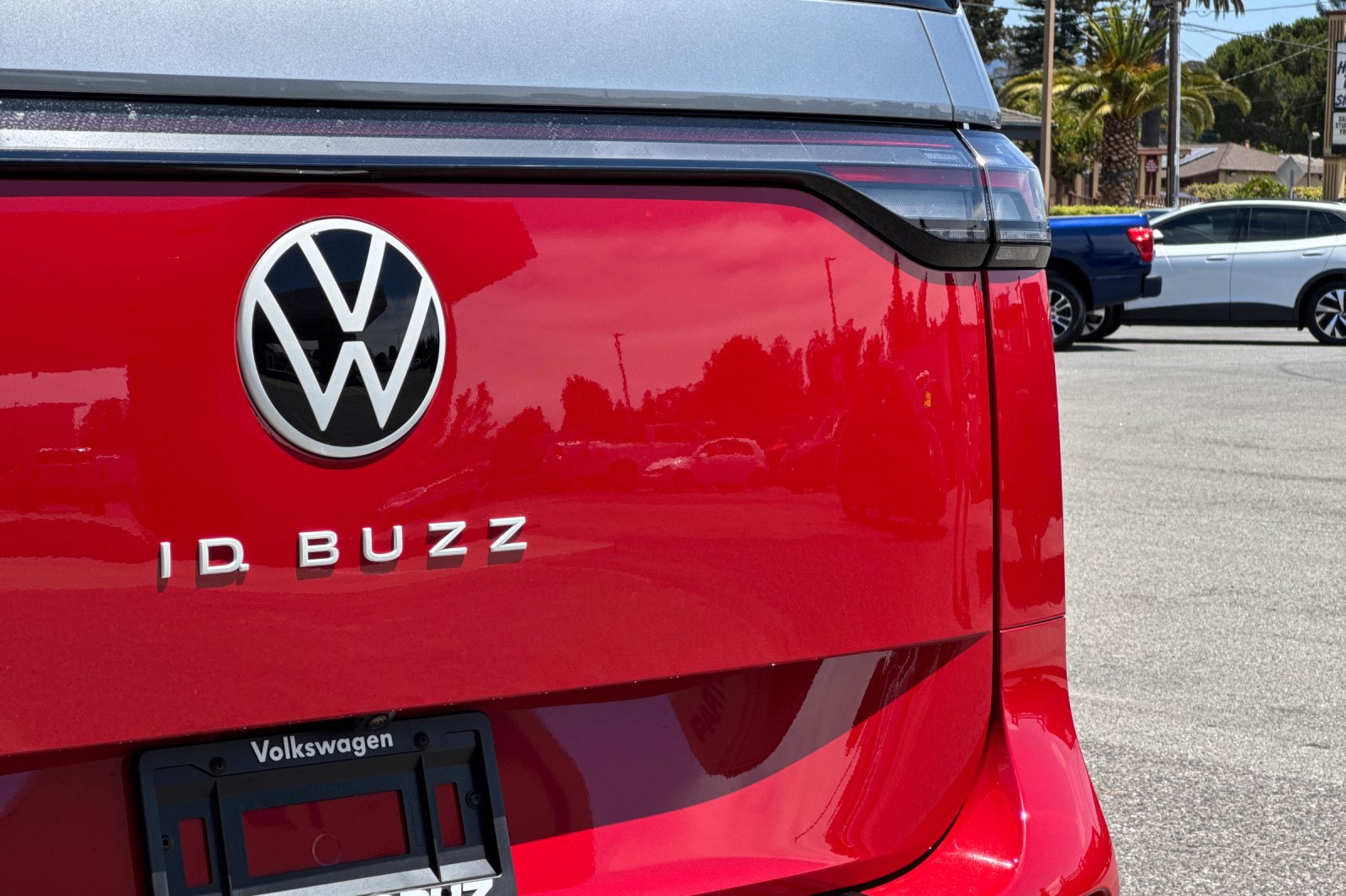 2025 Volkswagen ID. Buzz Pro Plus photo 24