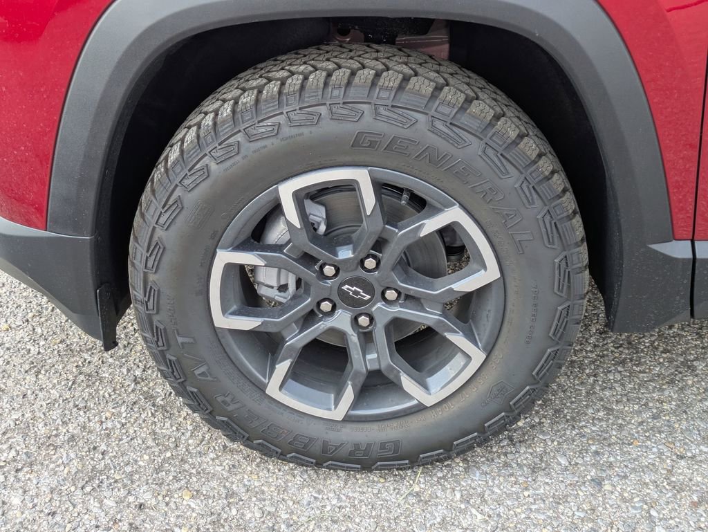 2026 Chevrolet Equinox ACTIV photo 9