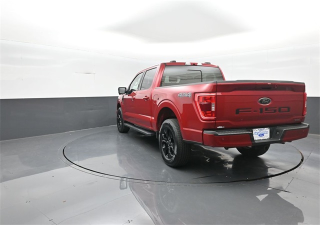 2022 Ford F-150 XLT photo 2