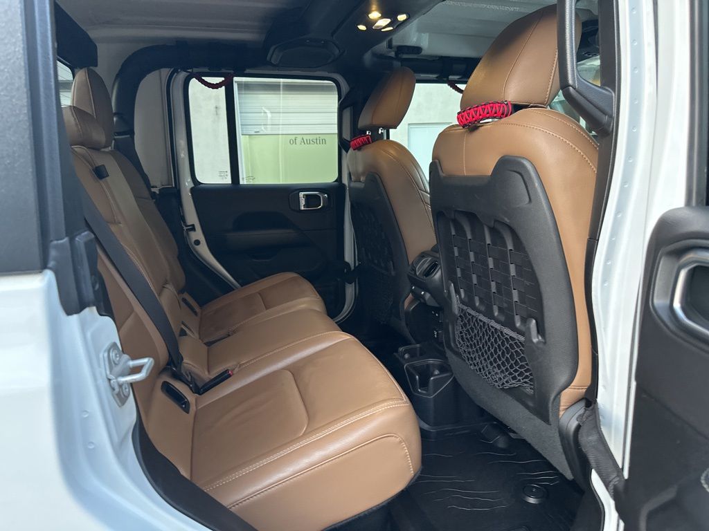 2020 Jeep Gladiator Rubicon photo 21